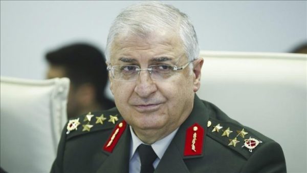 Министр обороны Турции Яшар Гюлер